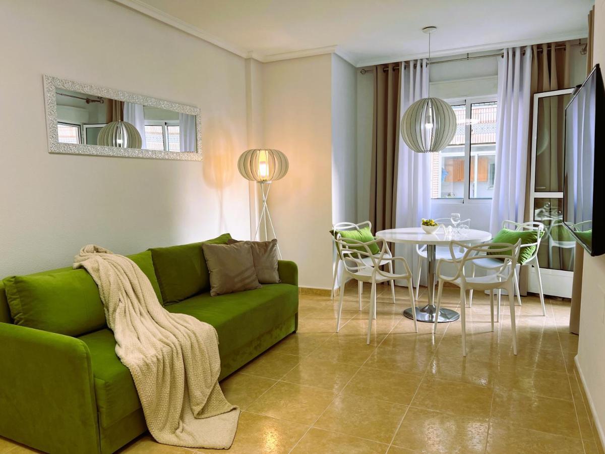Holiday Suite Fragata Τορεβιέχα Εξωτερικό φωτογραφία