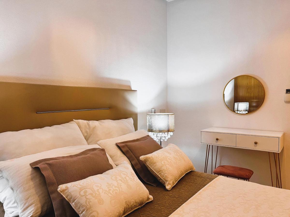 Holiday Suite Fragata Τορεβιέχα Εξωτερικό φωτογραφία