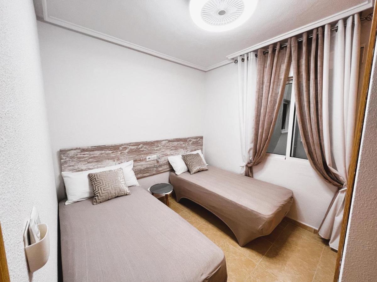 Holiday Suite Fragata Τορεβιέχα Εξωτερικό φωτογραφία