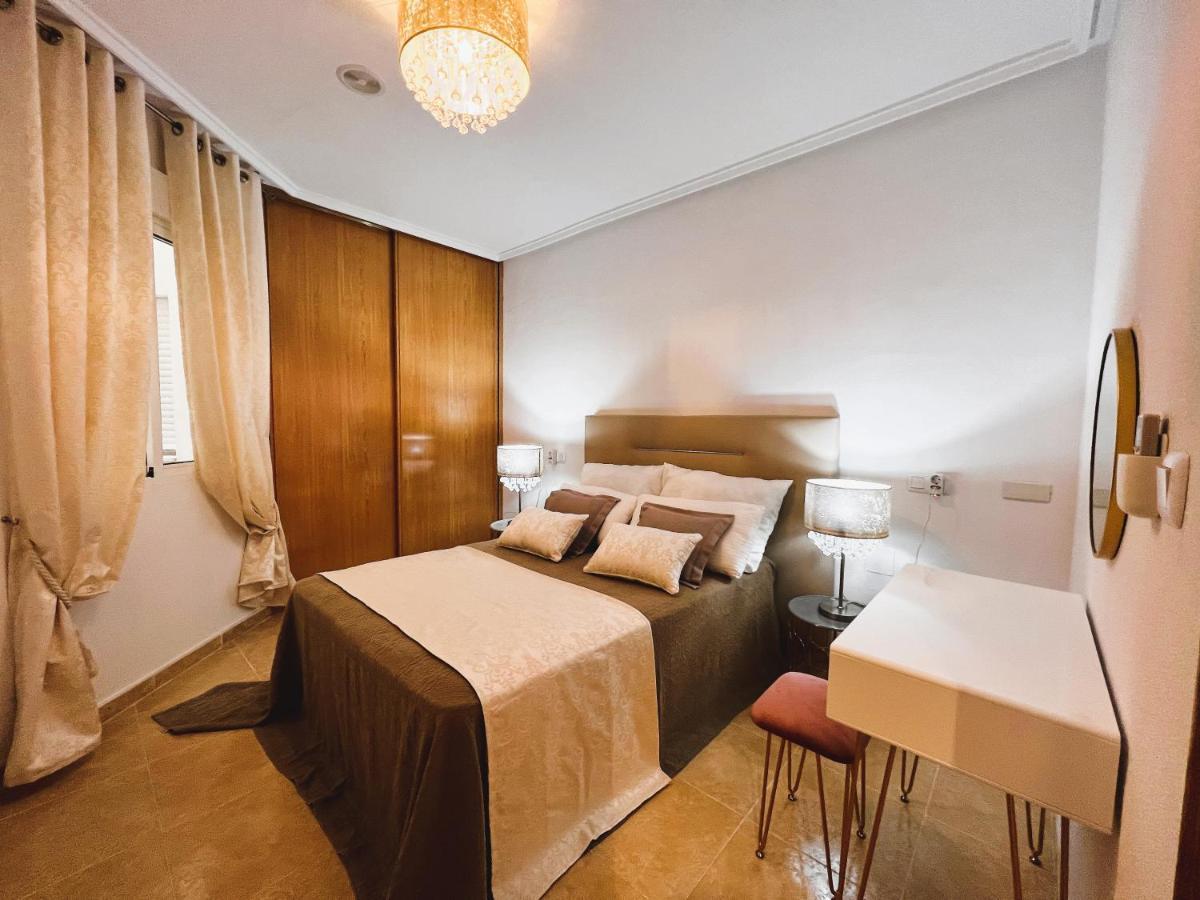 Holiday Suite Fragata Τορεβιέχα Εξωτερικό φωτογραφία