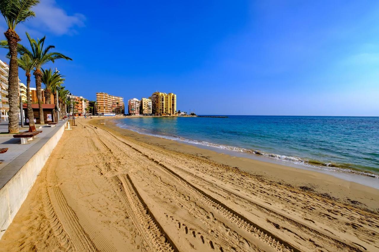 Holiday Suite Fragata Τορεβιέχα Εξωτερικό φωτογραφία