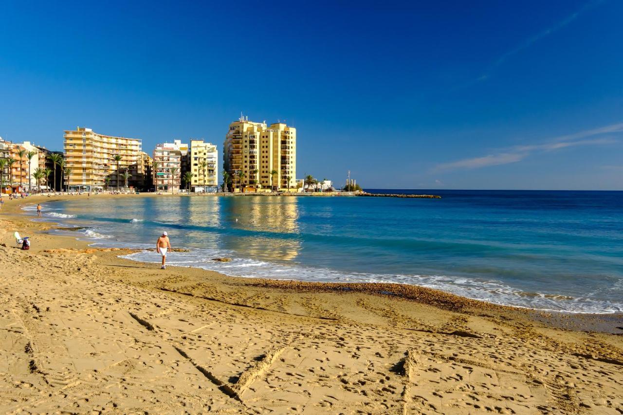 Holiday Suite Fragata Τορεβιέχα Εξωτερικό φωτογραφία