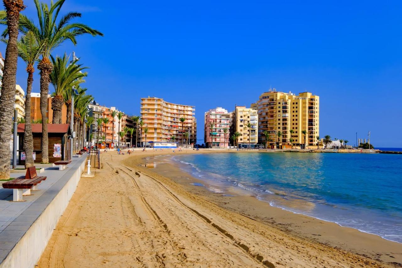 Holiday Suite Fragata Τορεβιέχα Εξωτερικό φωτογραφία